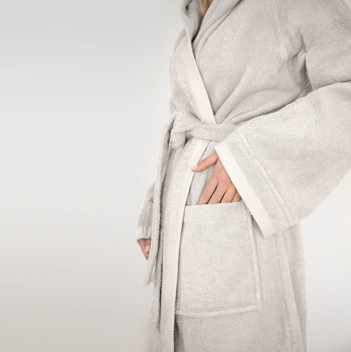 Accappatoio con cappuccio Biancheria Square Acc Fazzini - evabiancheria