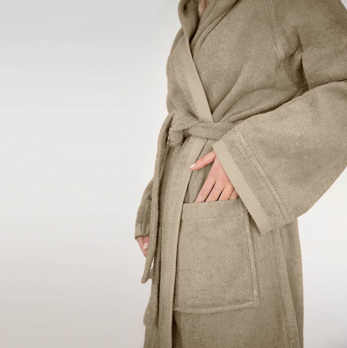 Accappatoio con cappuccio Biancheria Square Acc Fazzini - evabiancheria