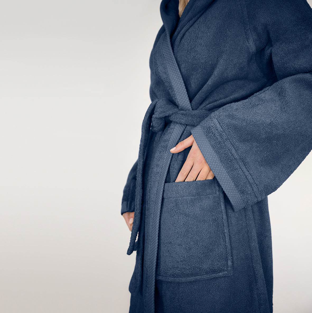 Accappatoio con cappuccio Biancheria Square Acc Fazzini - evabiancheria