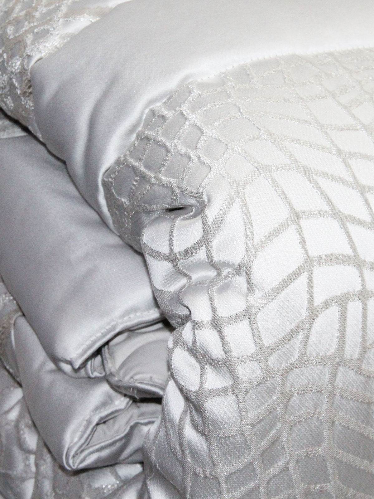 Trapunta jacquard Biancheria Jigen Trap Agostini - evabiancheria