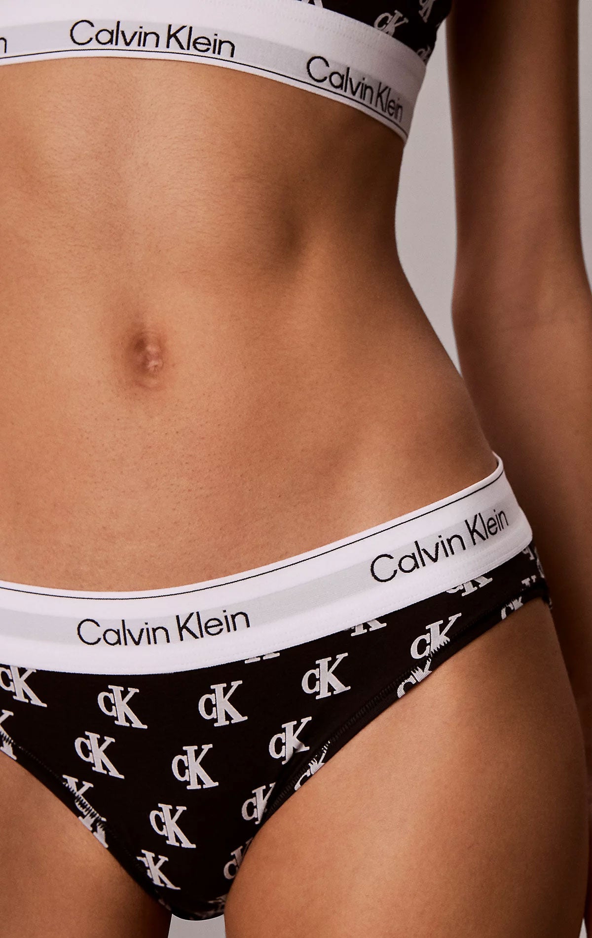 Slip Singolo Donna QF8520 A6 Calvin Klein